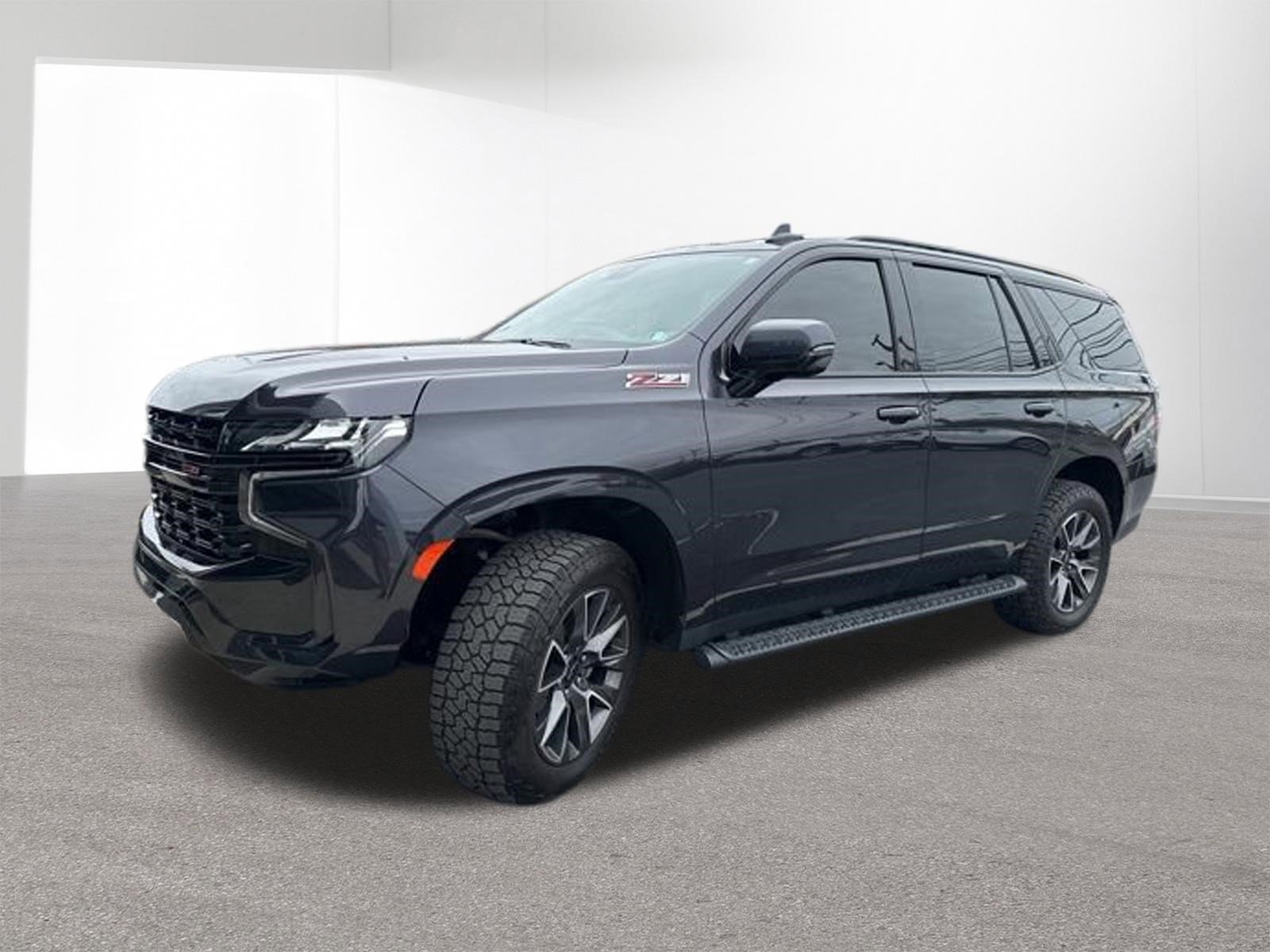 Used 2023 Chevrolet Tahoe Z71 w/ Luxury Package AWD/4WD image 28