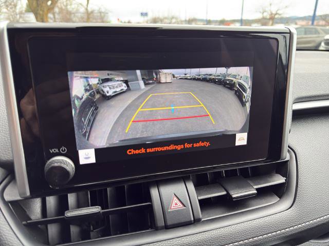 Used 2024 Toyota RAV4 XLE w/ Convenience Package image 30