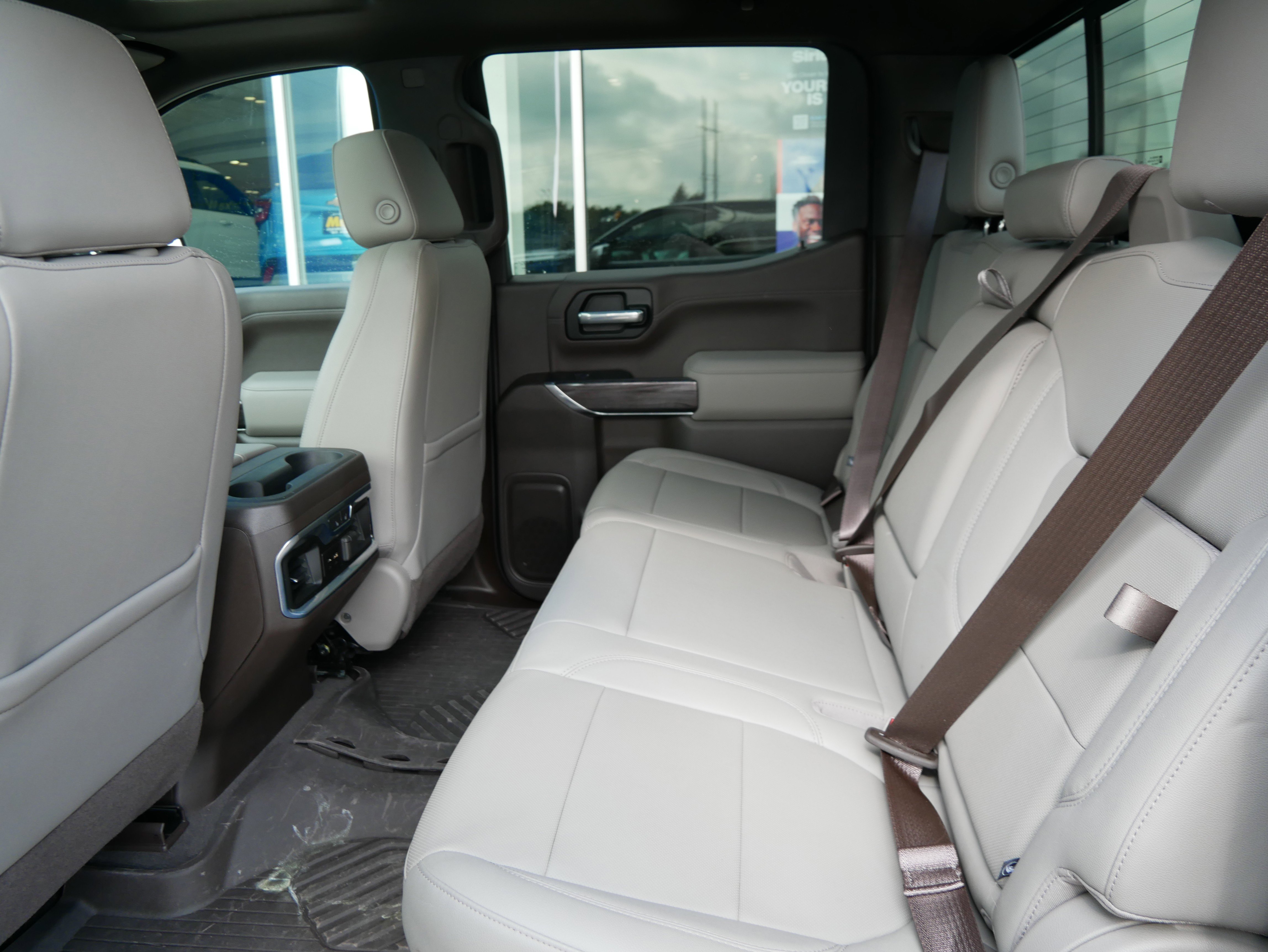 Used 2020 Chevrolet Silverado 1500 LTZ w/ LTZ Premium Package image 9