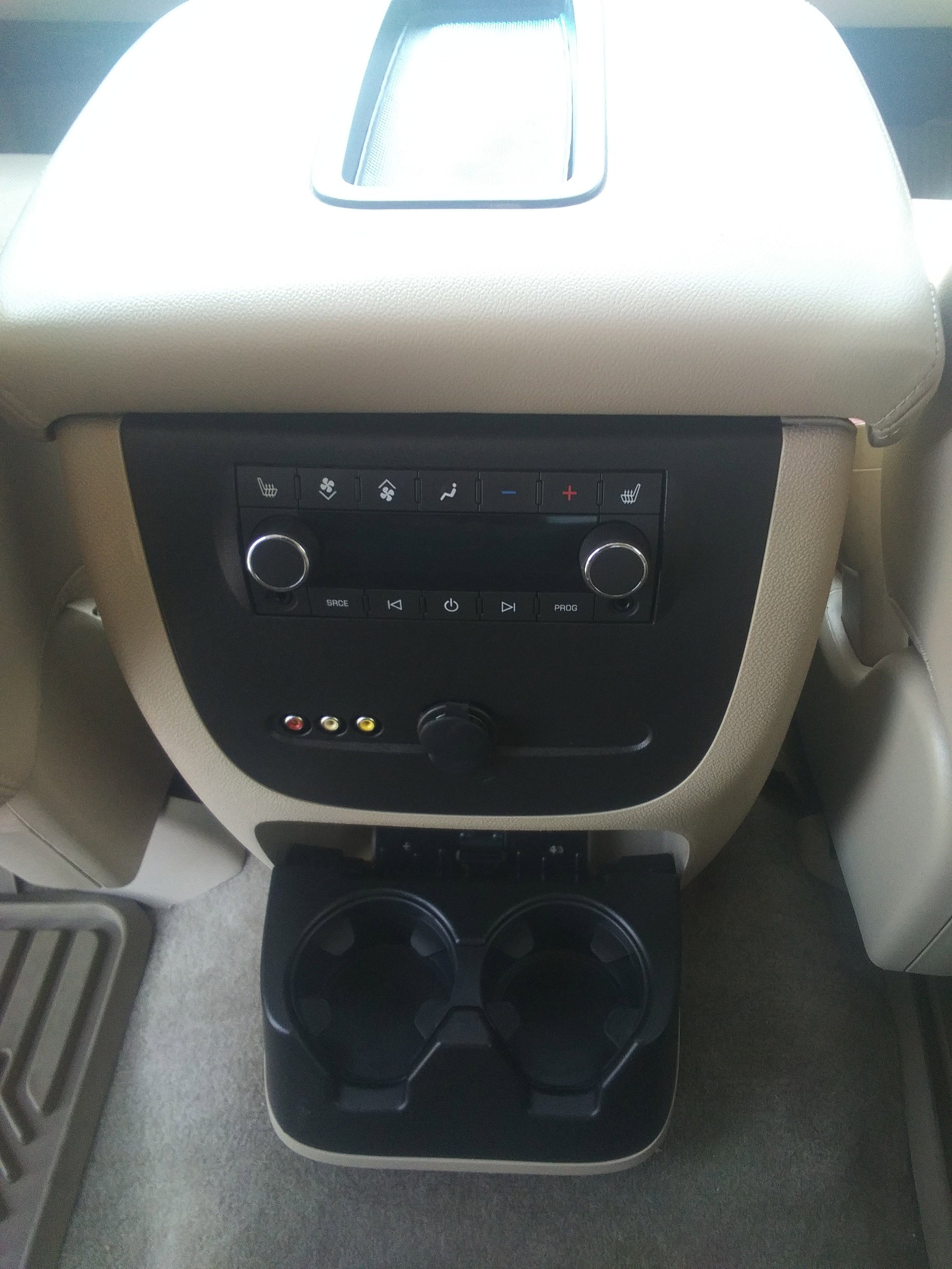 Used 2014 Chevrolet Tahoe LTZ AWD/4WD image 11