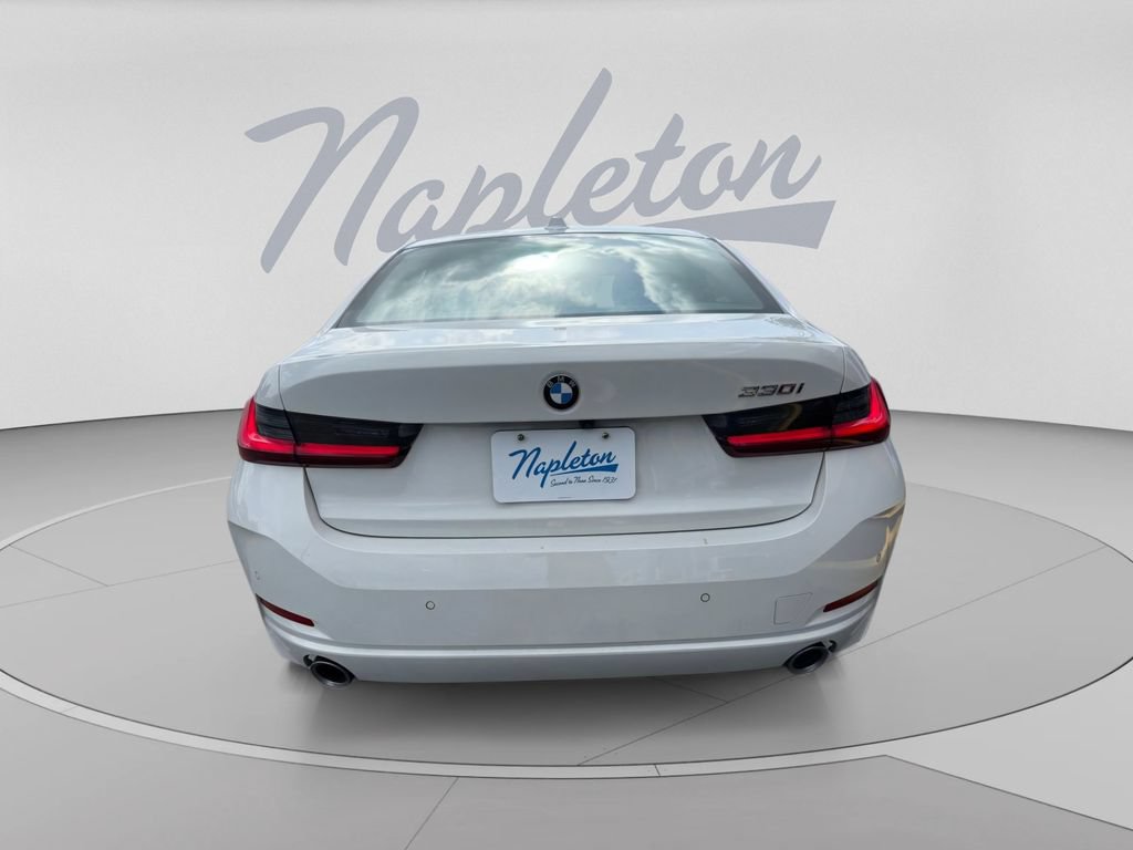 Used 2026 BMW 330i Sedan RWD image 9