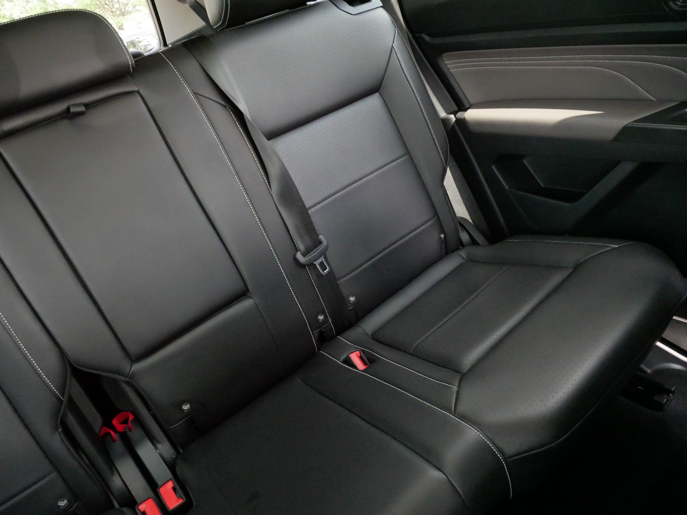 Certified 2023 Volkswagen Atlas SEL AWD/4WD image 14