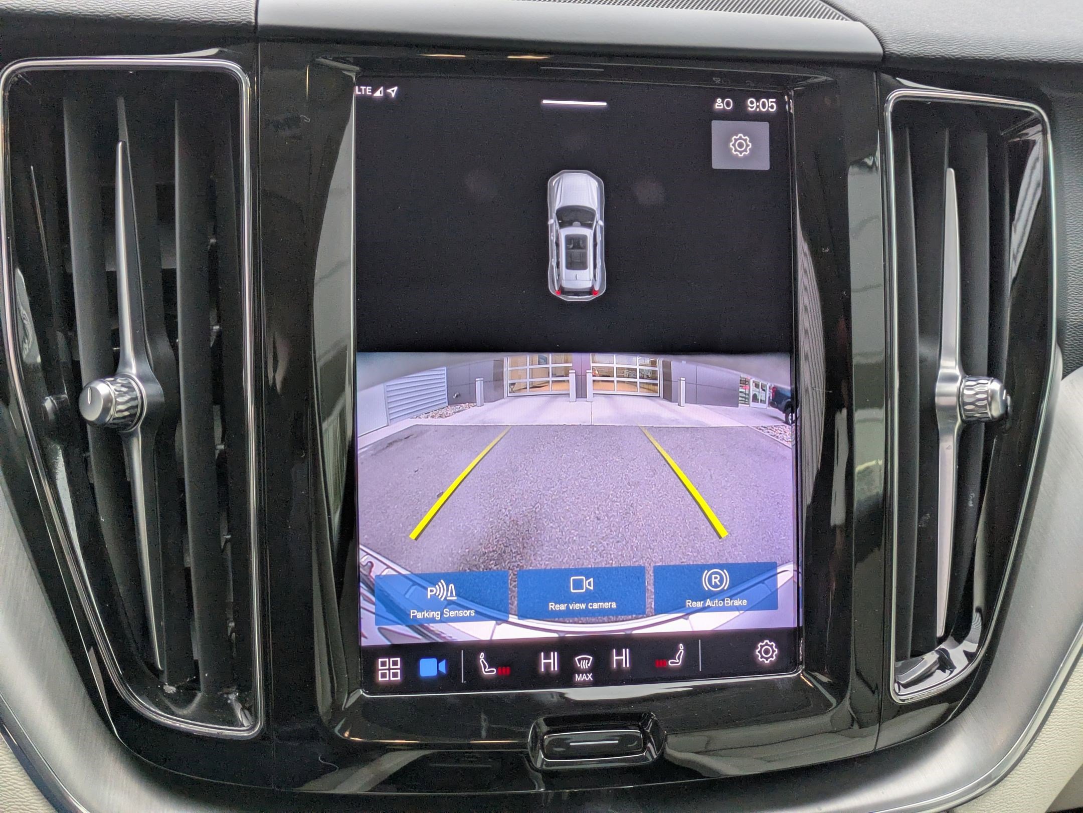 Certified 2023 Volvo XC60 B5 Core image 20