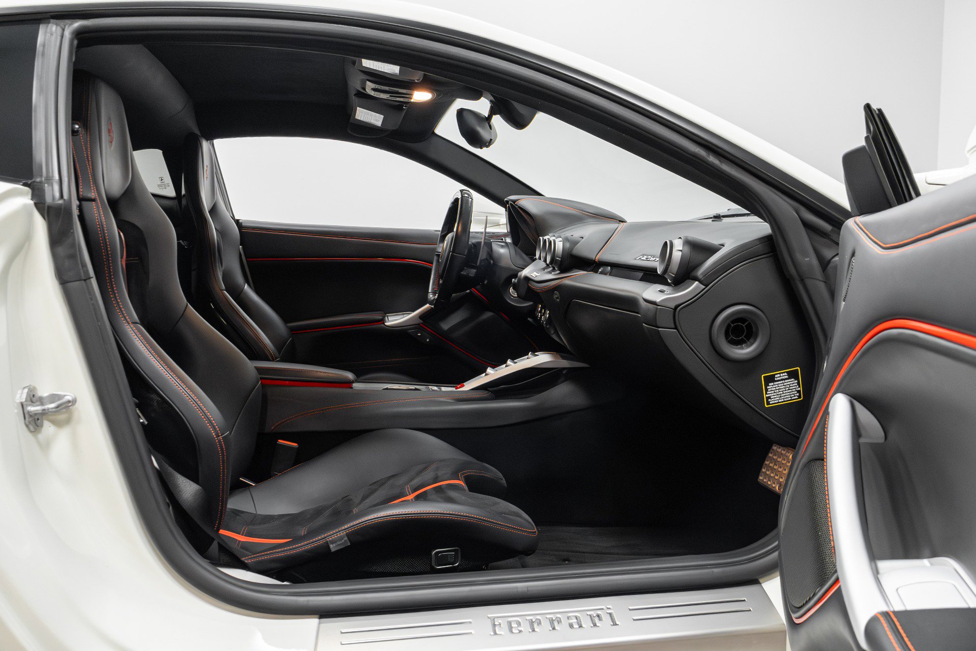 Used 2014 Ferrari F12 Berlinetta image 27