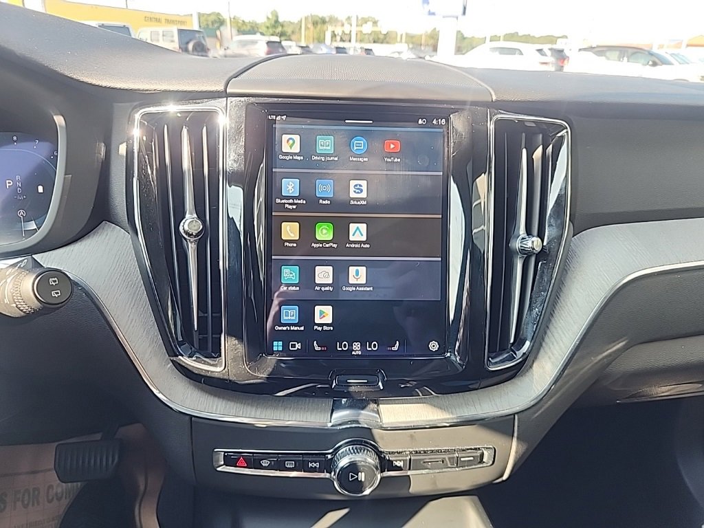 Certified 2025 Volvo XC60 B5 Plus image 27