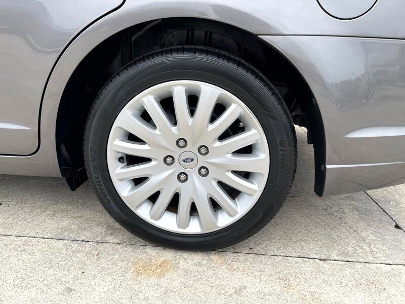 Used 2011 Ford Fusion Hybrid image 16