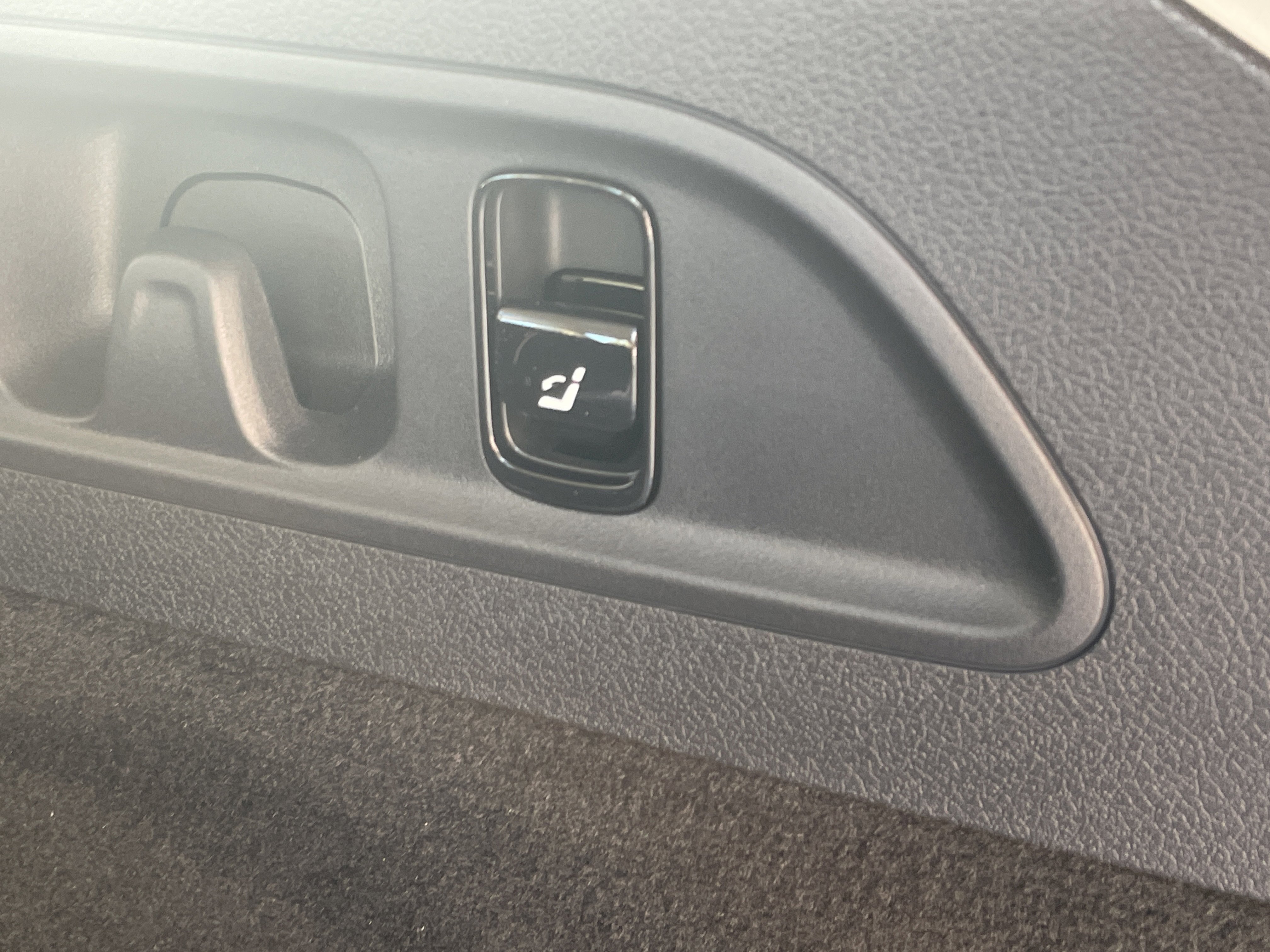 New 2026 Mercedes-Benz E 450 4MATIC All-Terrain Wagon image 11