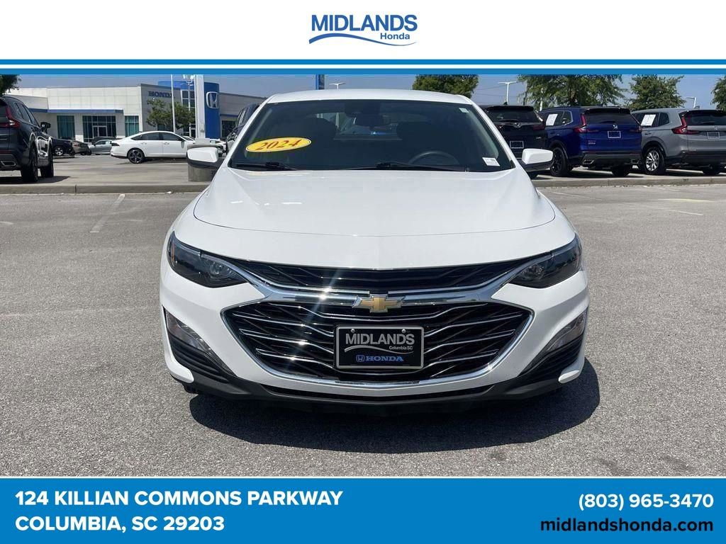 Used 2024 Chevrolet Malibu LT FWD image 2