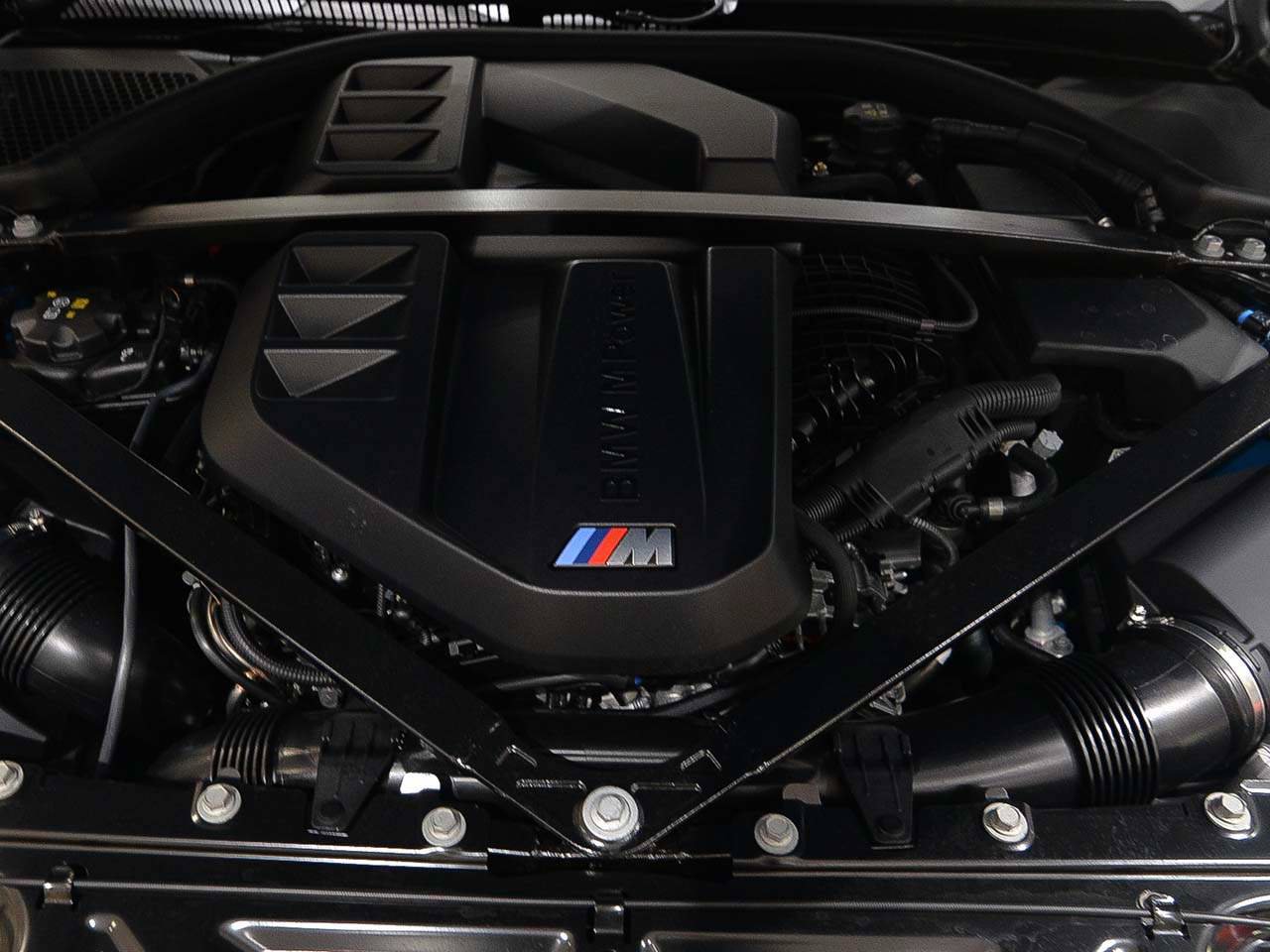 New 2026 BMW M4 xDrive Competition w/ M Carbon Exterior Package AWD/4WD image 17