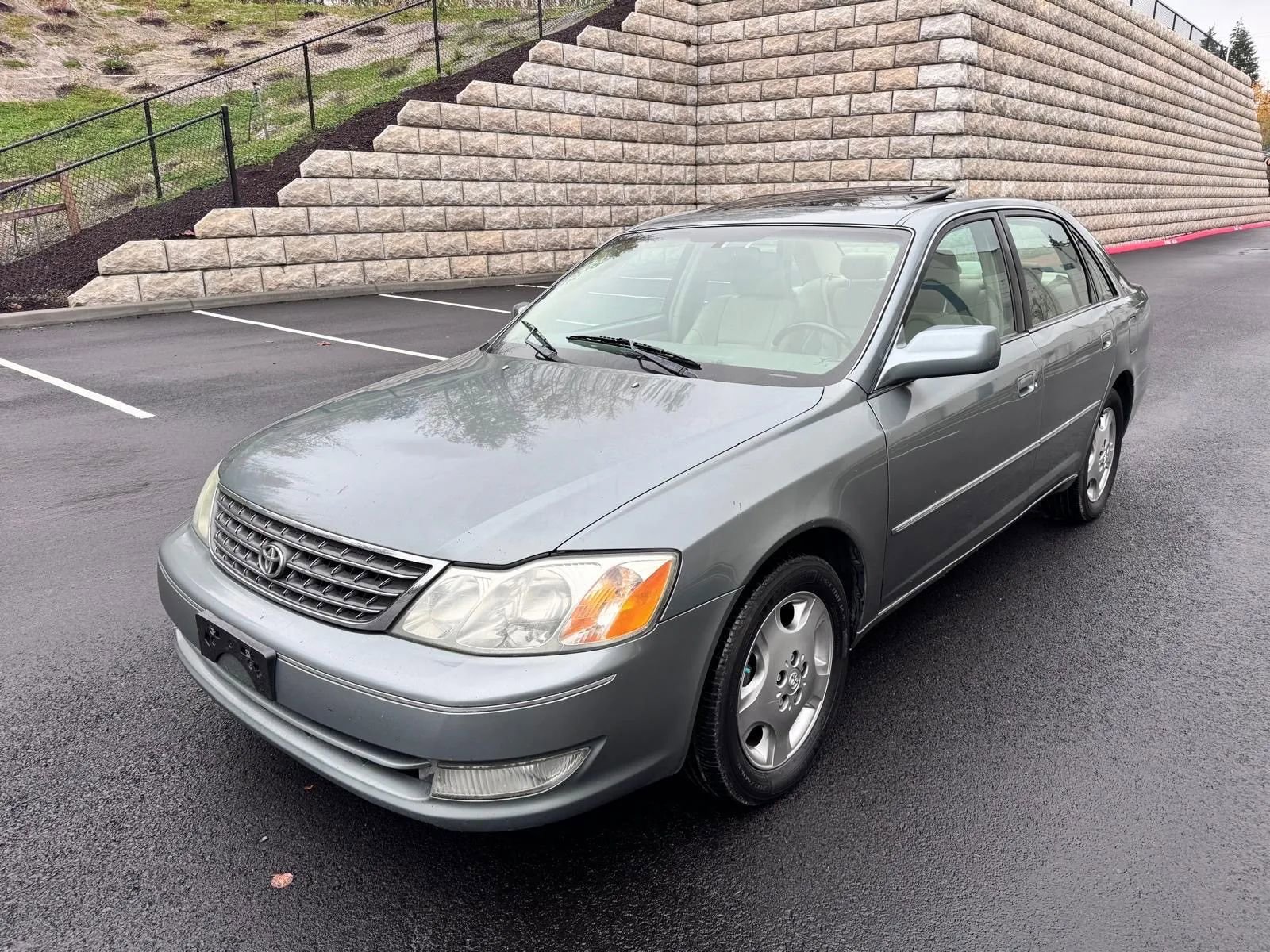 Used 2004 Toyota Avalon XLS