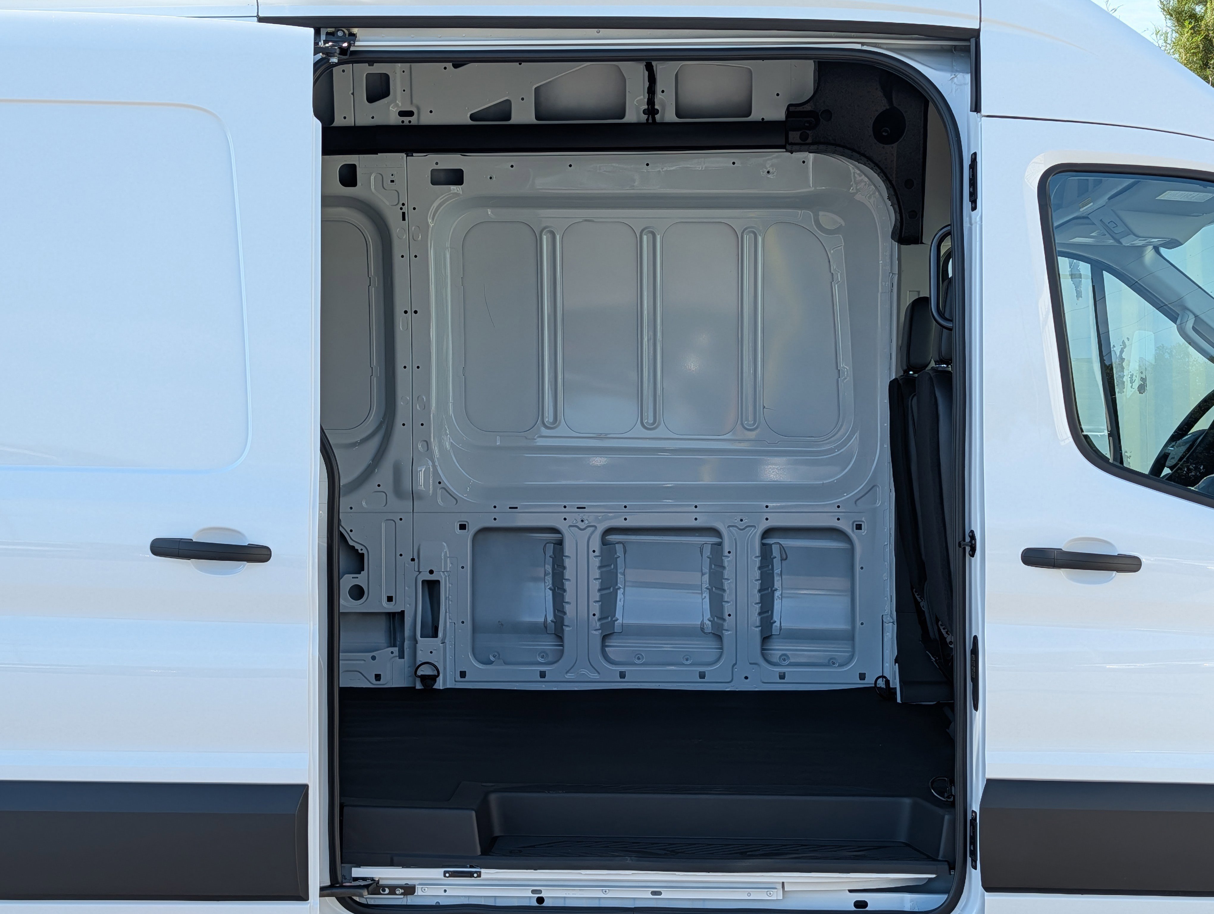 New 2026 Ford Transit 350 148 High Roof Extended RWD image 15