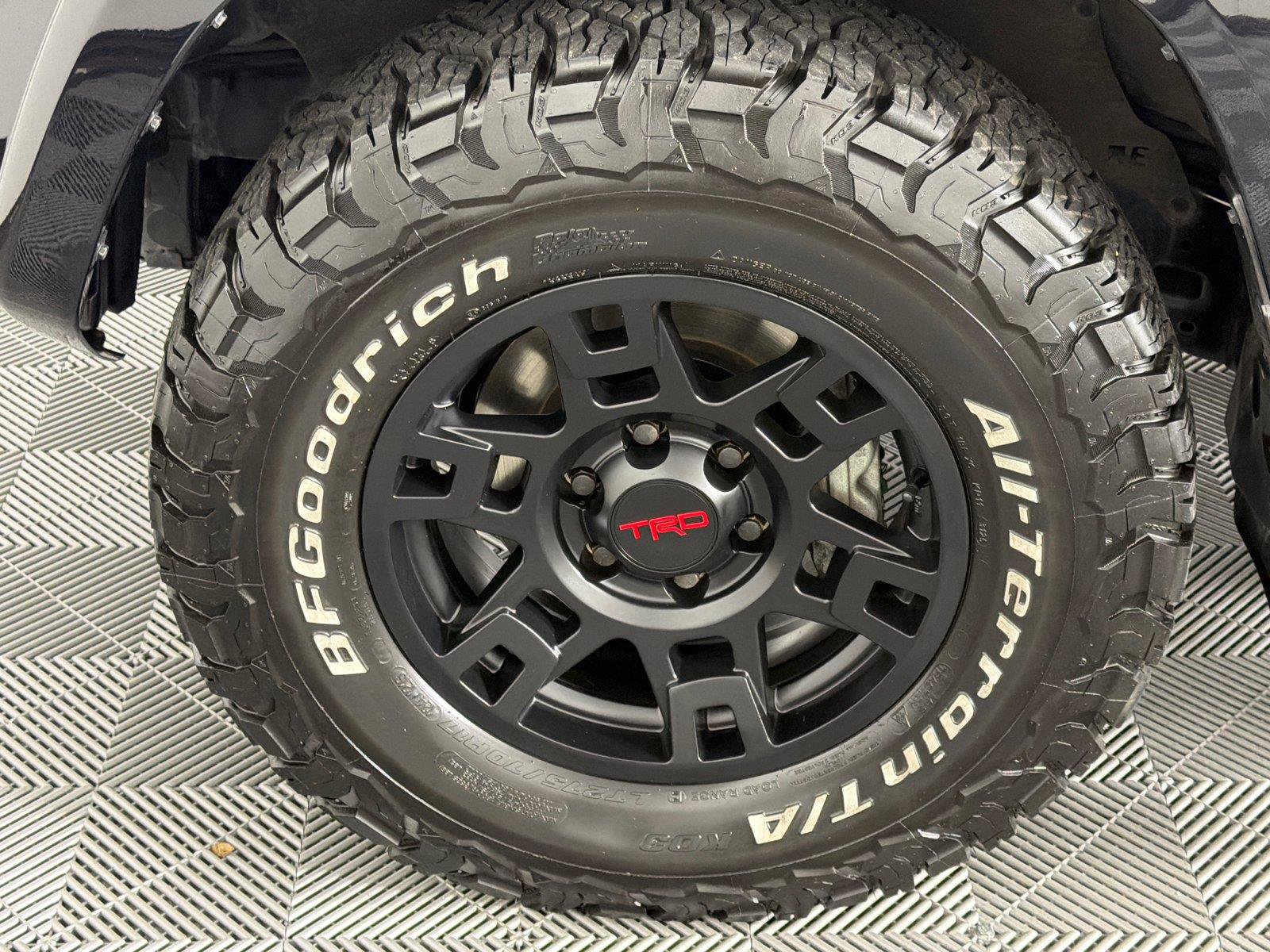 Used 2024 Toyota 4Runner TRD Off-Road Premium w/ Off Road Premium Plus Package AWD/4WD image 11