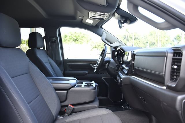 Used 2025 Chevrolet Silverado 2500 LT w/ Convenience Package AWD/4WD image 28