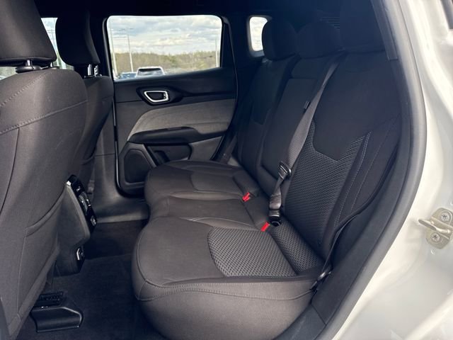 Used 2024 Jeep Compass Sport image 35