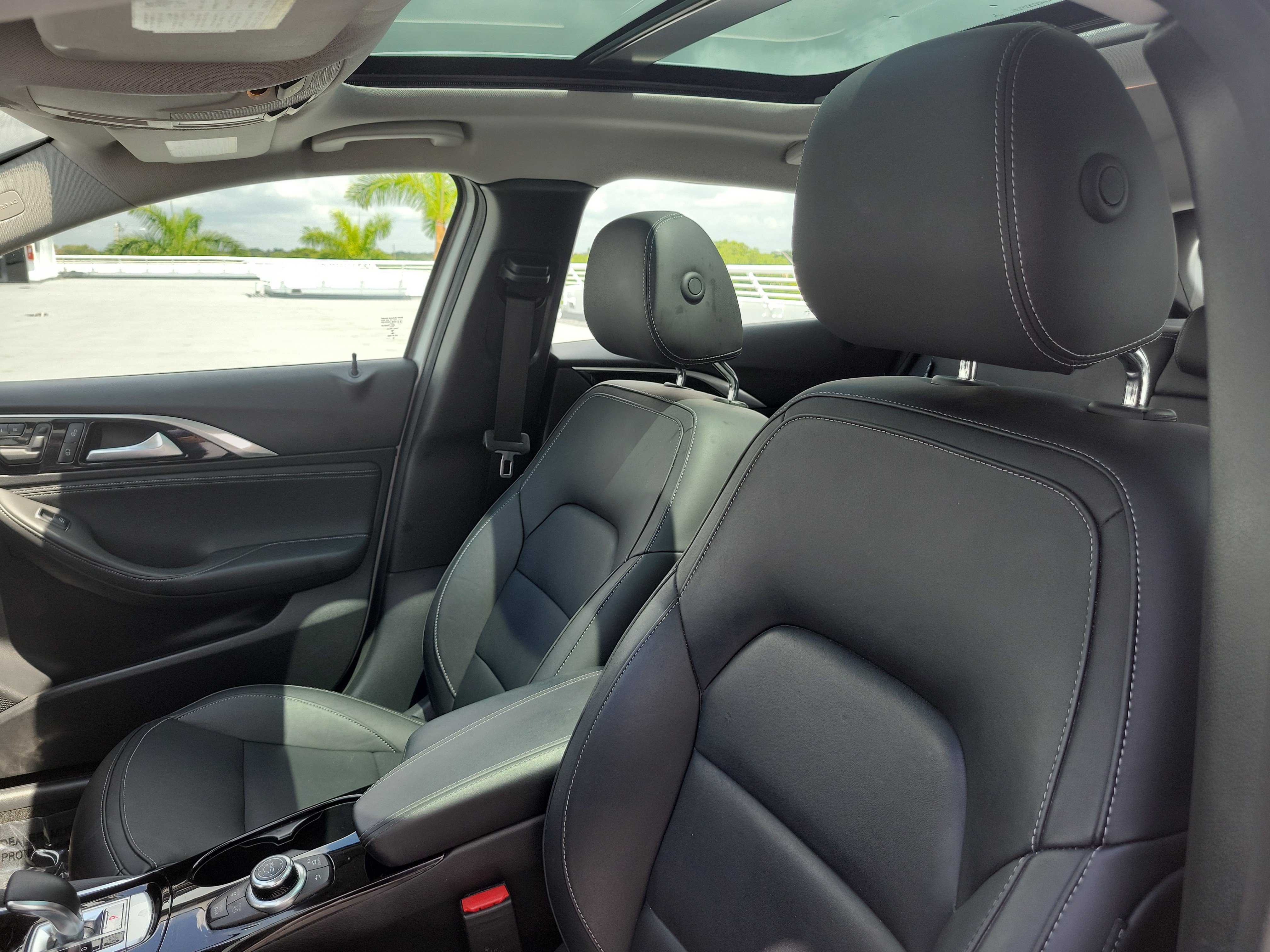 Used 2019 INFINITI QX30 w/ Cargo Package FWD image 19
