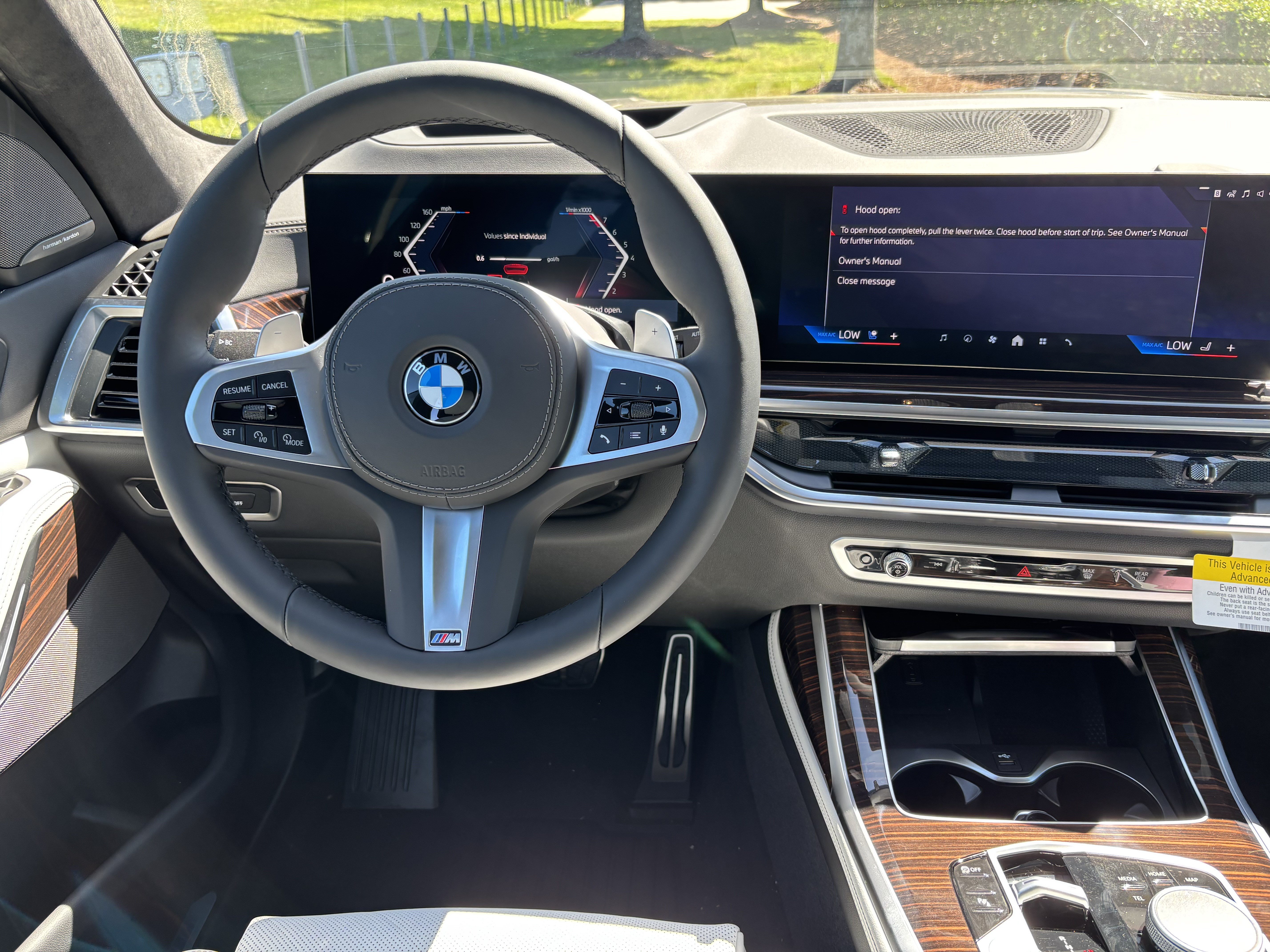 Used 2026 BMW X7 xDrive40i w/ M Sport Package AWD/4WD image 19