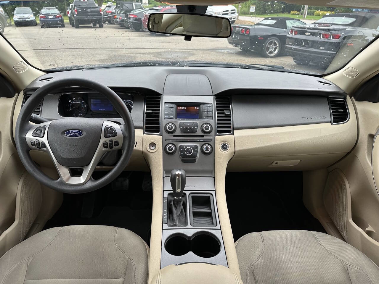 Used 2013 Ford Taurus SE image 25