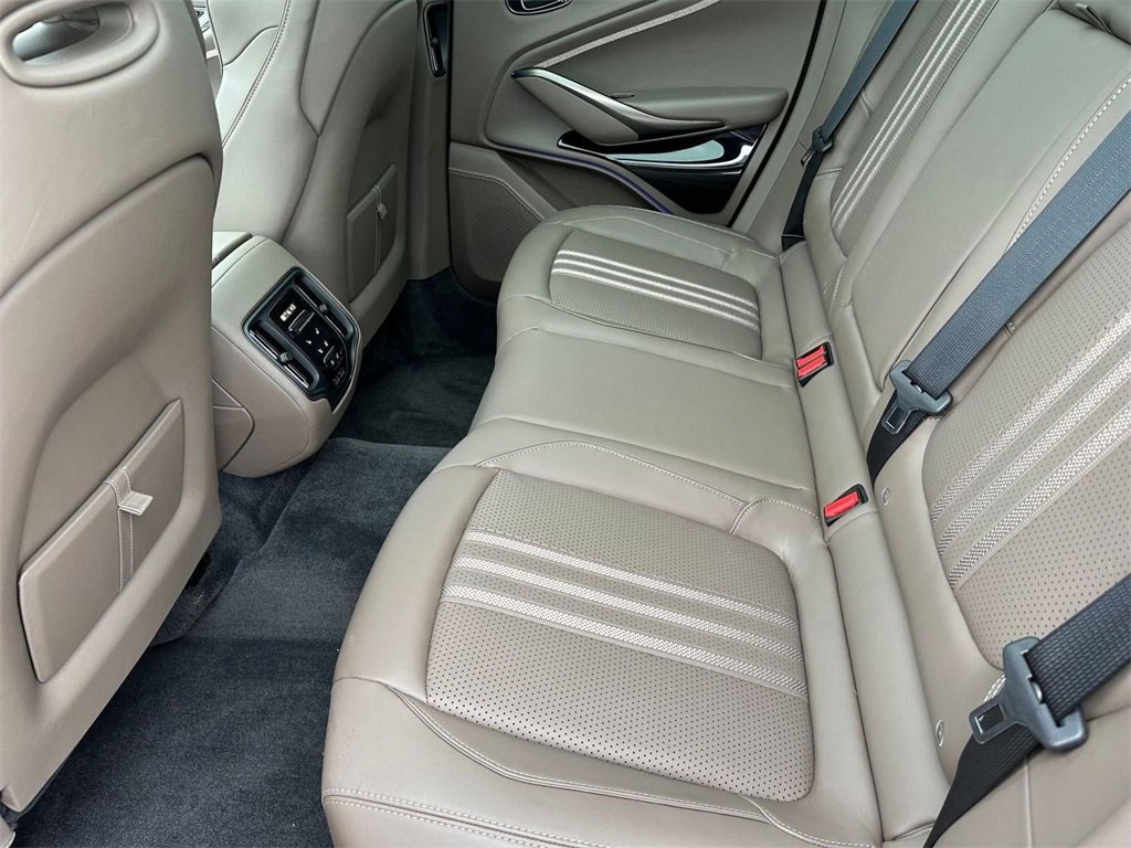 New 2026 Aston Martin DBX 707 image 26