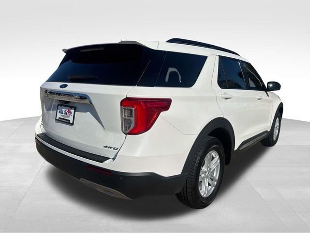 Used 2023 Ford Explorer XLT w/ Equipment Group 202A image 9