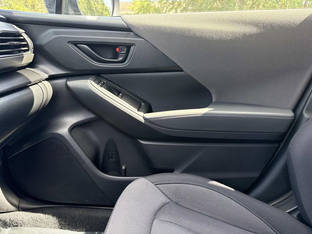 Used 2025 Subaru Crosstrek 2.0i Premium image 29