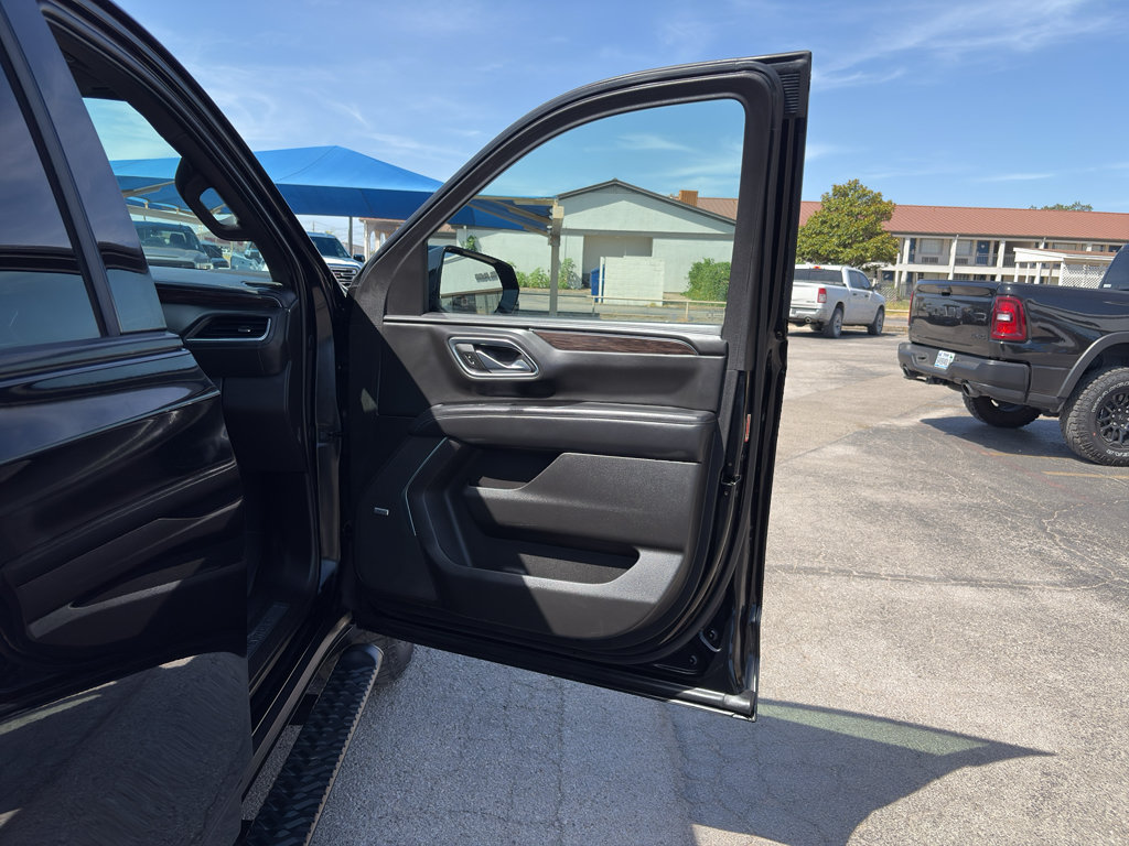 Used 2021 Chevrolet Suburban Z71 AWD/4WD image 15