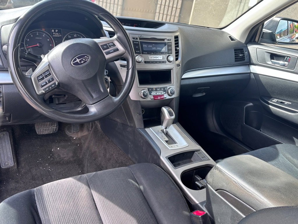 Used 2014 Subaru Outback 2.5i w/ Alloy Wheel Package AWD/4WD image 6