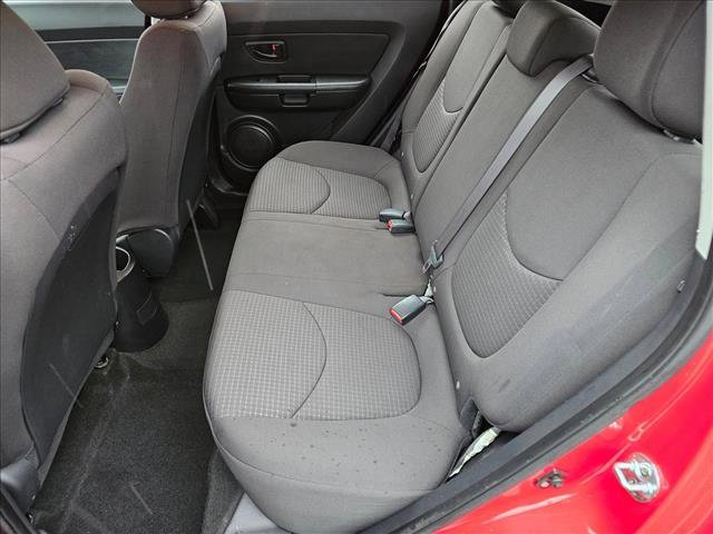 Used 2013 Kia Soul image 11