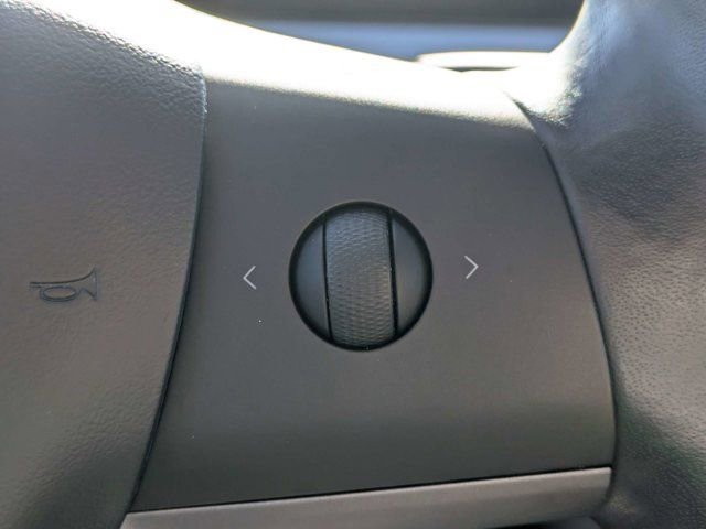 Used 2018 Tesla Model 3 Long Range image 22