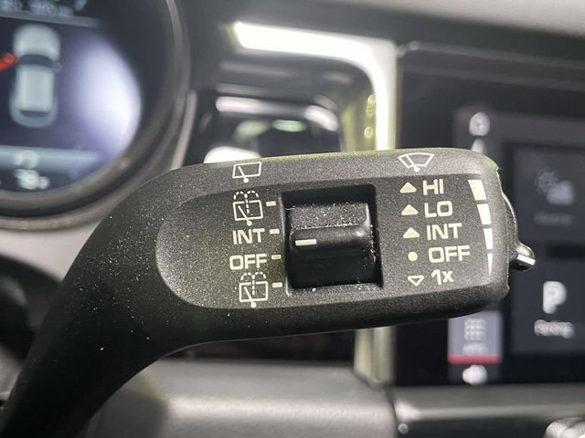 Certified 2023 Porsche Macan Turbo AWD/4WD image 43