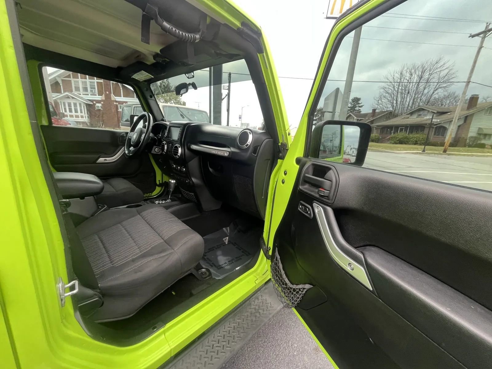 Used 2012 Jeep Wrangler Unlimited Sahara w/ Connectivity Group image 20