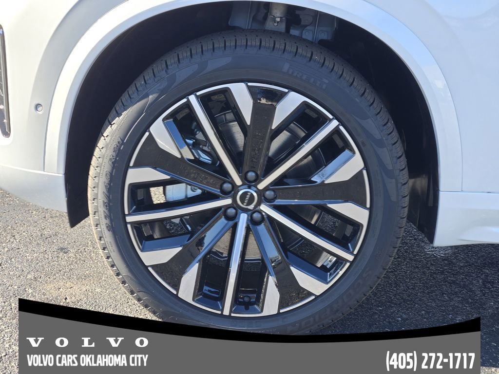 Used 2026 Volvo XC90 B6 Plus w/ Protection Package Premier AWD/4WD image 11