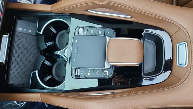 Used 2025 Mercedes-Benz GLE 450e 4MATIC image 51