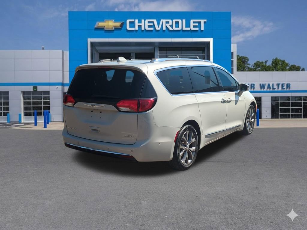 Used 2019 Chrysler Pacifica Limited w/ Tire & Wheel Group image 6