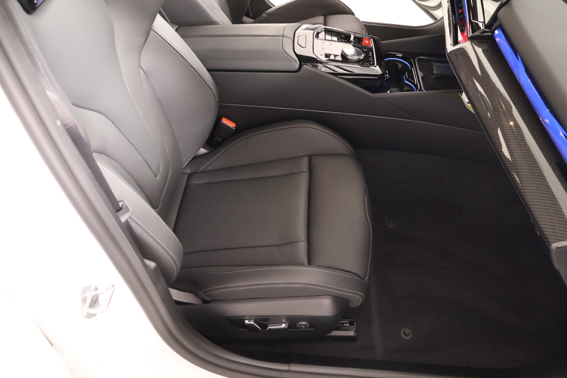 New 2027 BMW M5 Touring AWD/4WD image 13