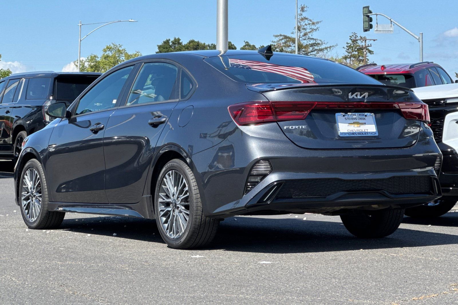 Used 2023 Kia Forte GT-Line w/ GT-Line Premium Package FWD image 7