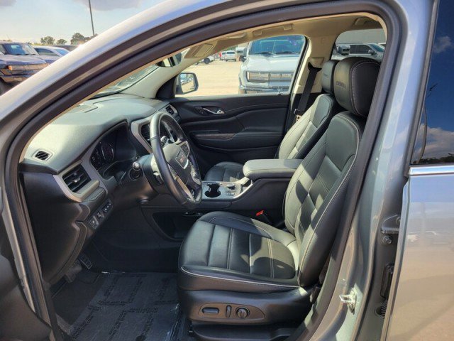 Used 2023 GMC Acadia Denali w/ Denali Ultimate Package image 13