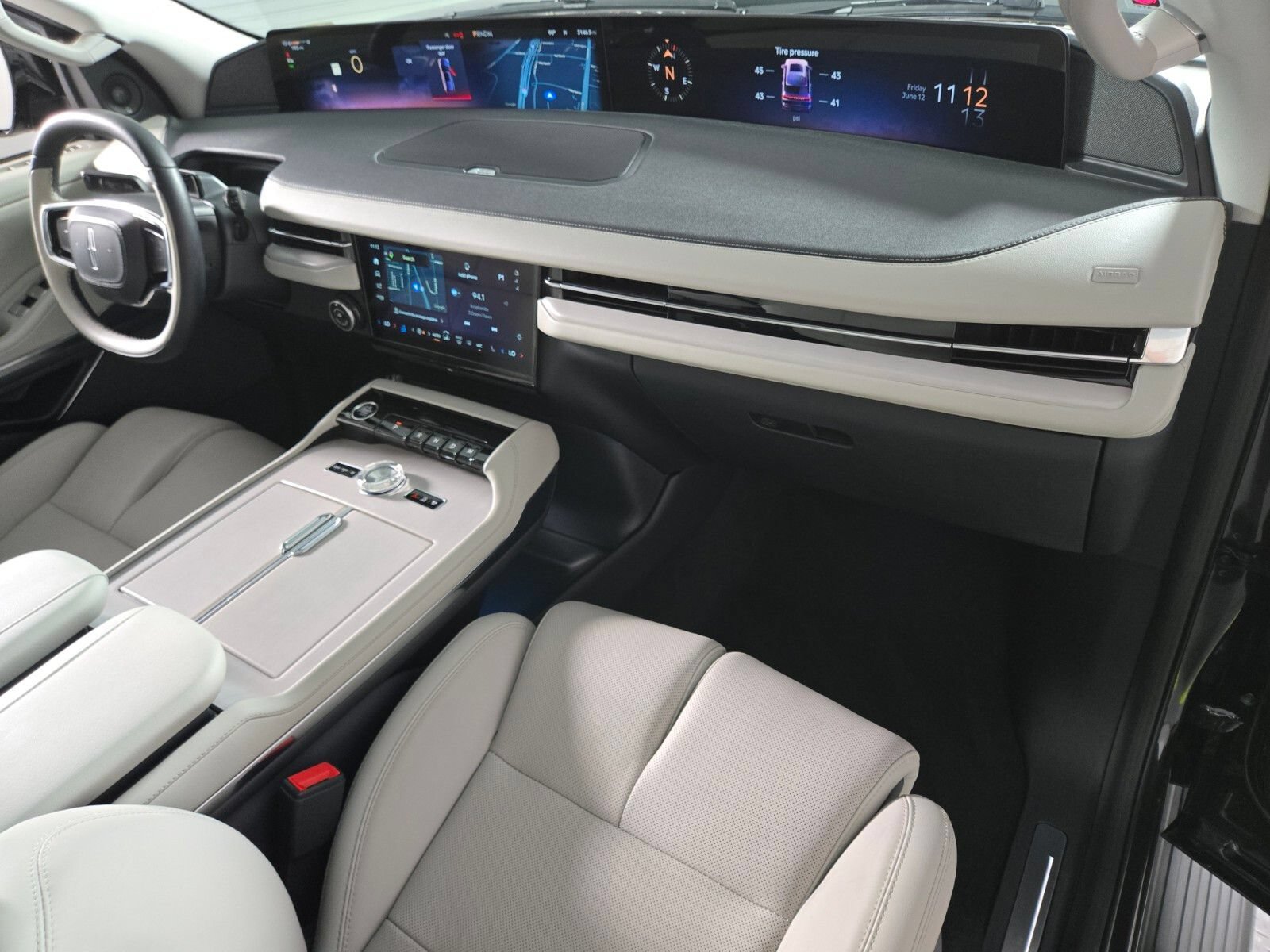 New 2026 Lincoln Navigator L Reserve w/ Jet Appearance Package AWD/4WD image 22