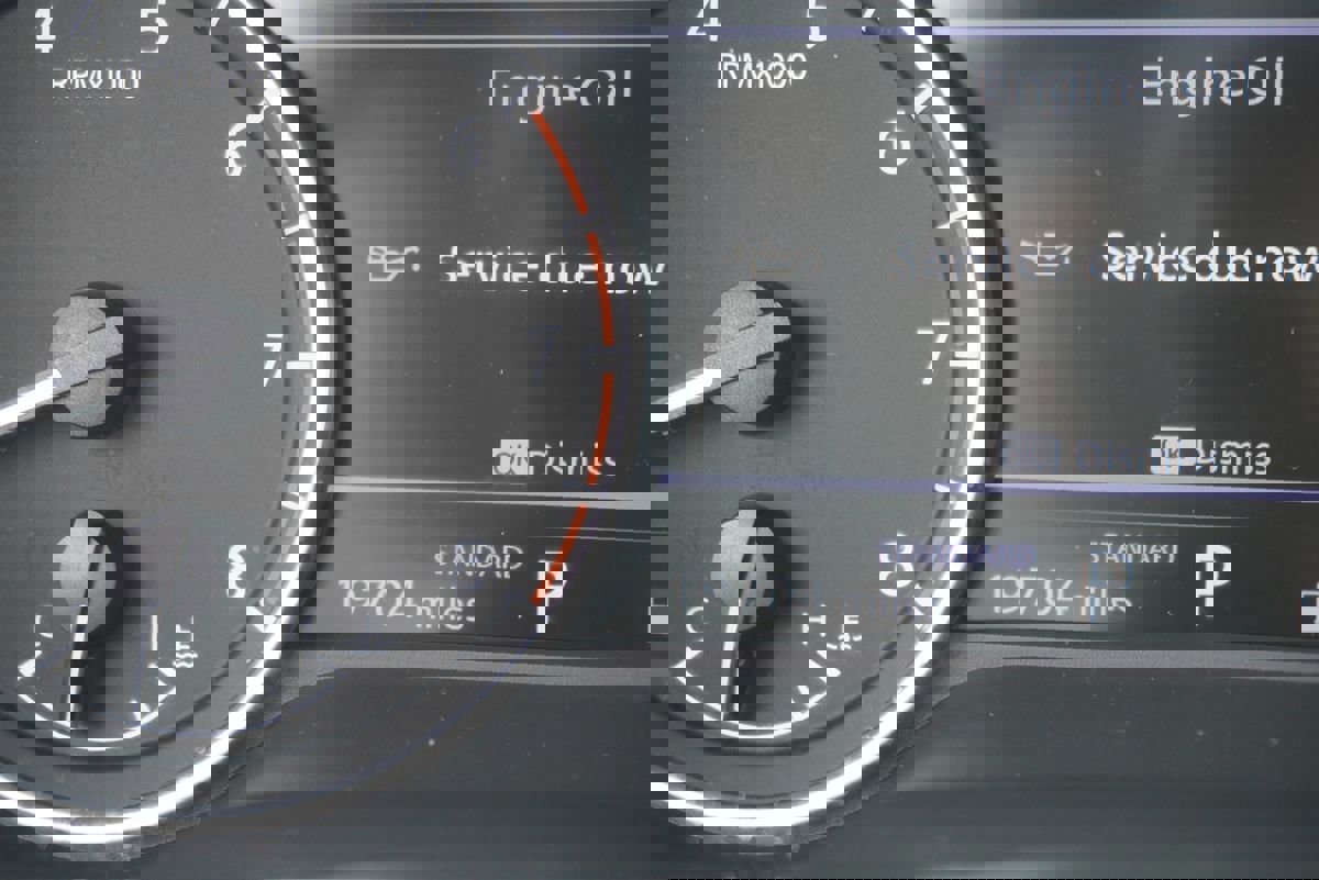 Used 2024 Nissan Rogue SV image 29