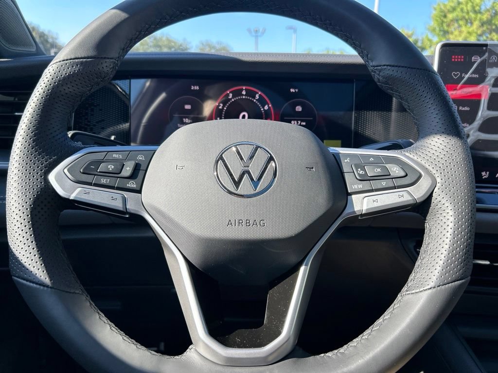 New 2026 Volkswagen Tiguan SE R-Line FWD image 25