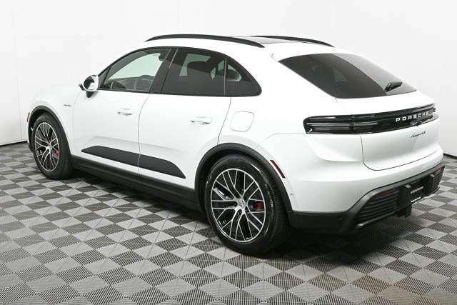 New 2025 Porsche Macan 4S Electric image 4