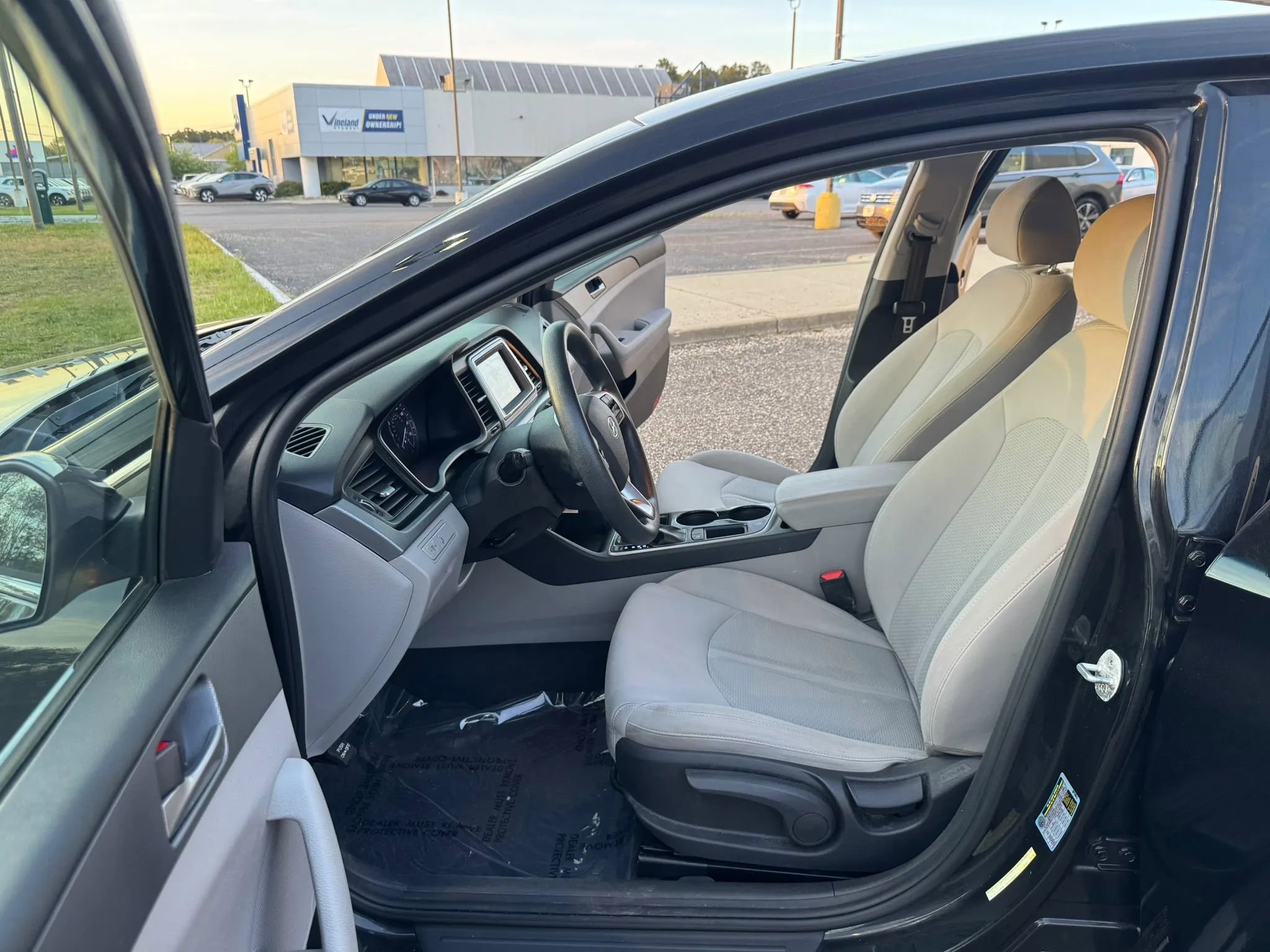 Used 2018 Hyundai Sonata SE FWD image 9
