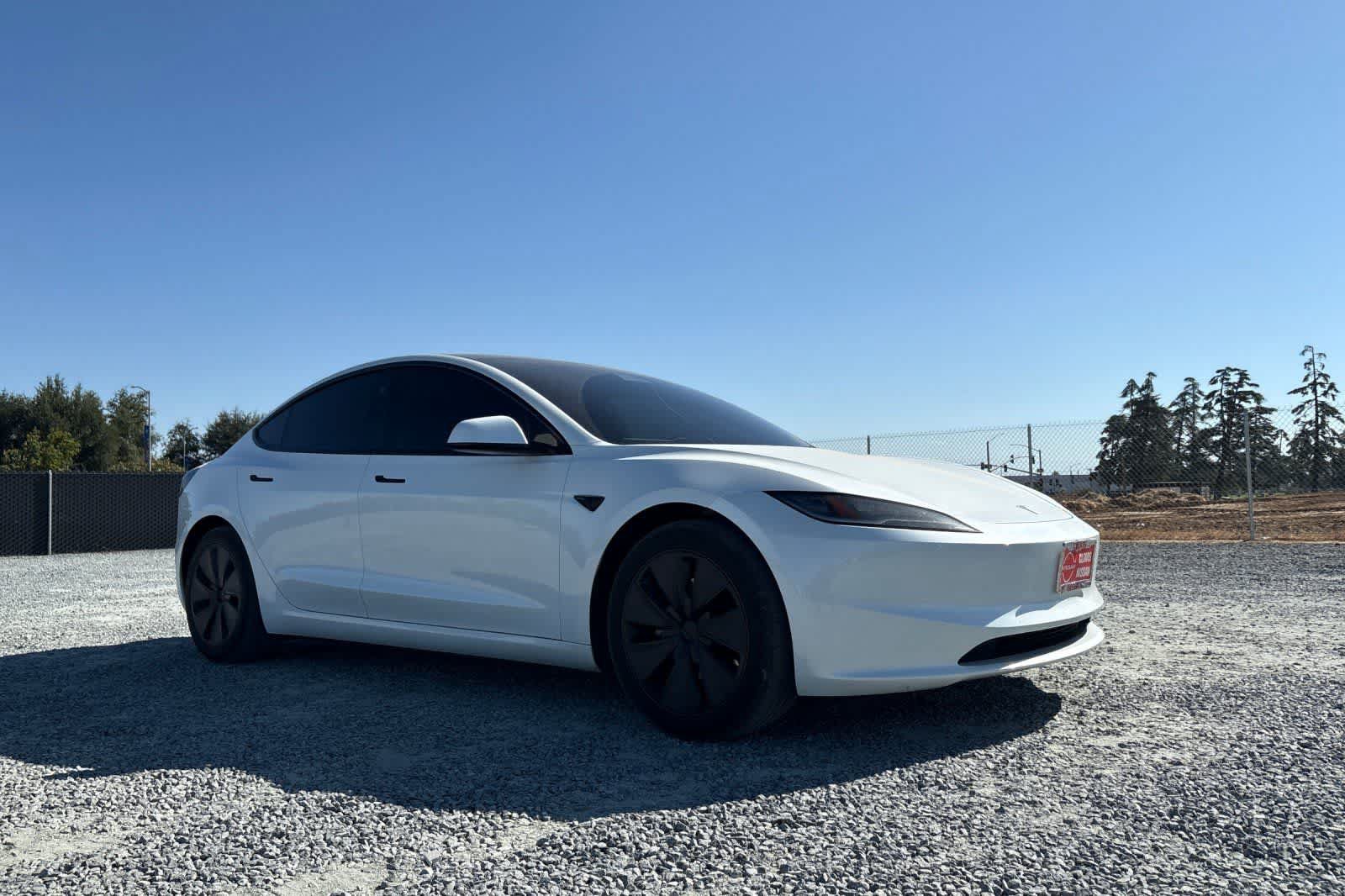 Used 2024 Tesla Model 3 Standard Range RWD image 10