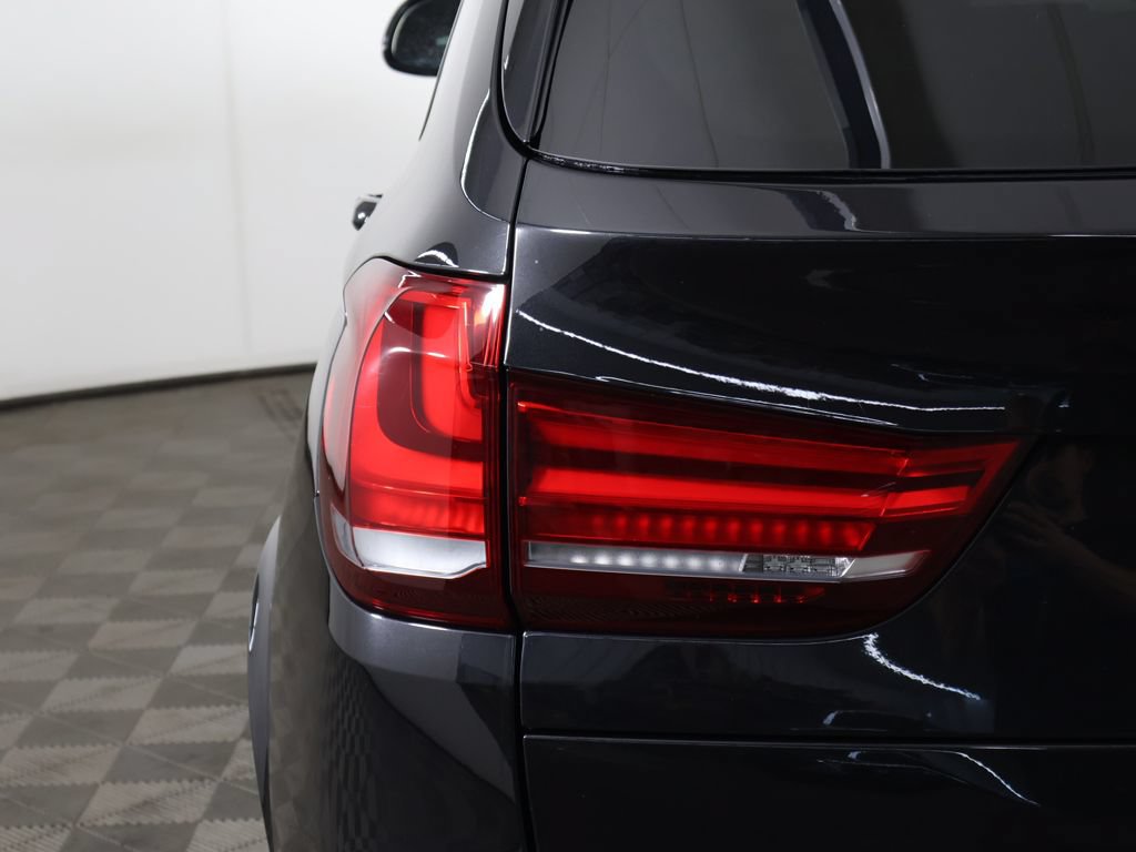 Used 2018 BMW X5 M AWD/4WD image 18