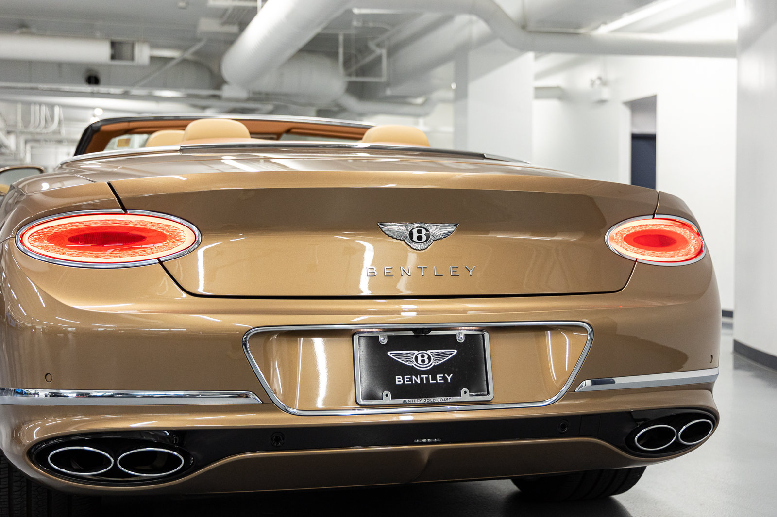 Used 2023 Bentley Continental GT Azure AWD/4WD image 22