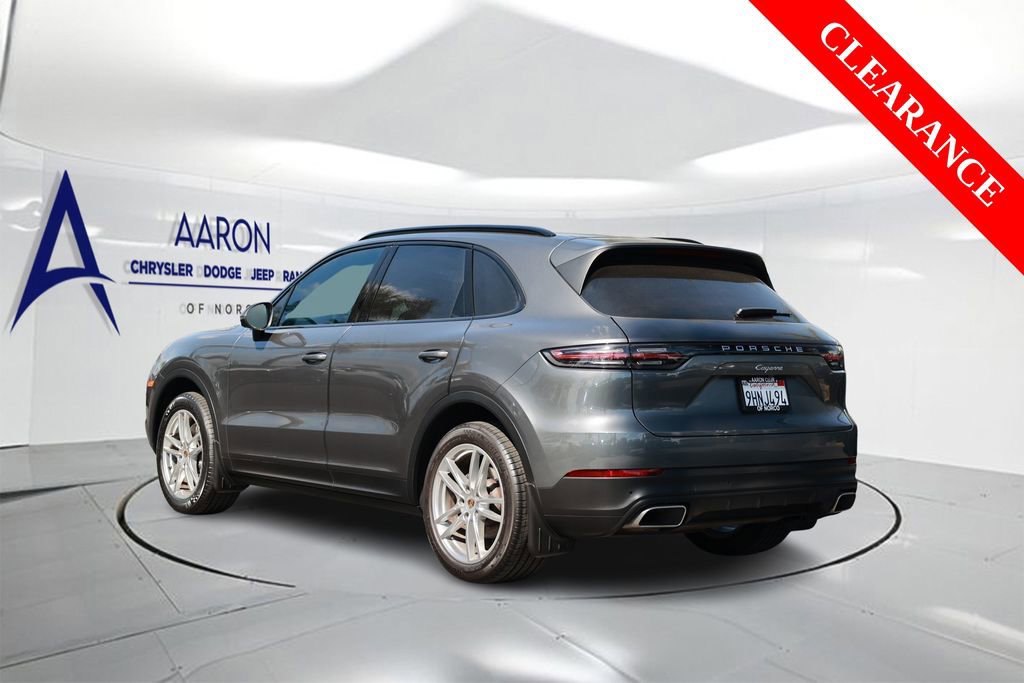 Used 2023 Porsche Cayenne Platinum Edition AWD/4WD image 2