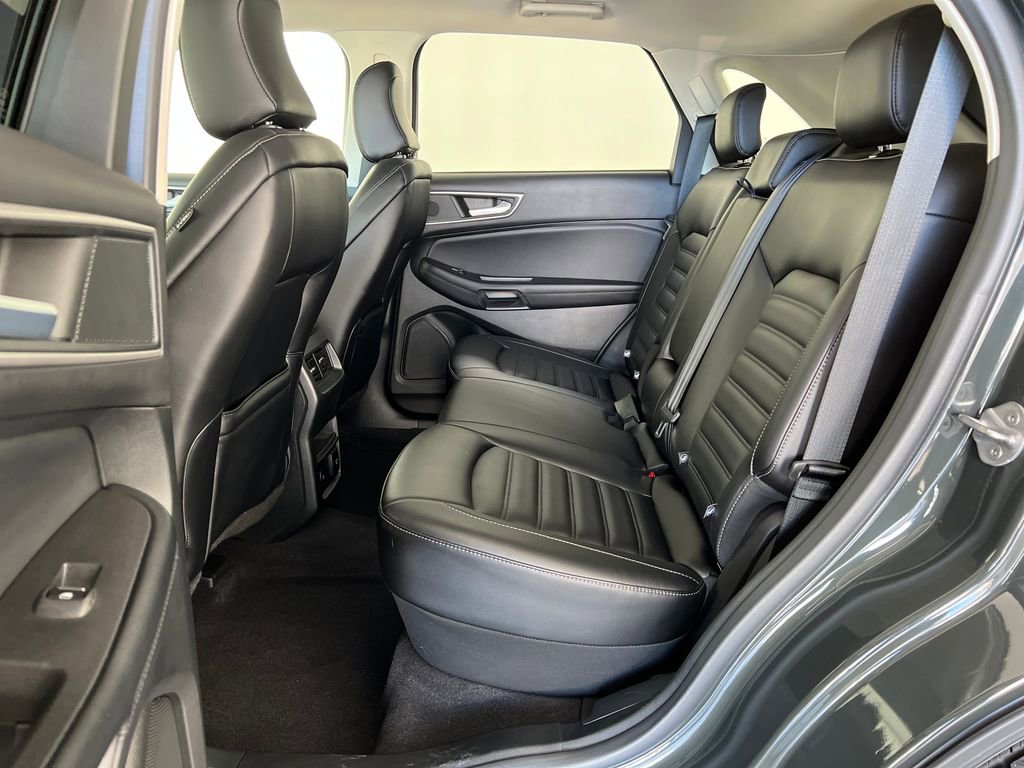 Used 2022 Ford Edge SEL w/ Convenience Package image 25