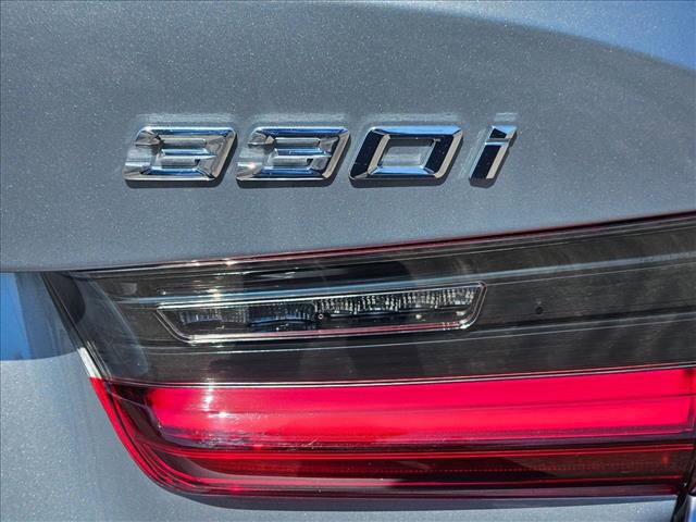 Certified 2025 BMW 330i Sedan w/ Convenience Package image 30