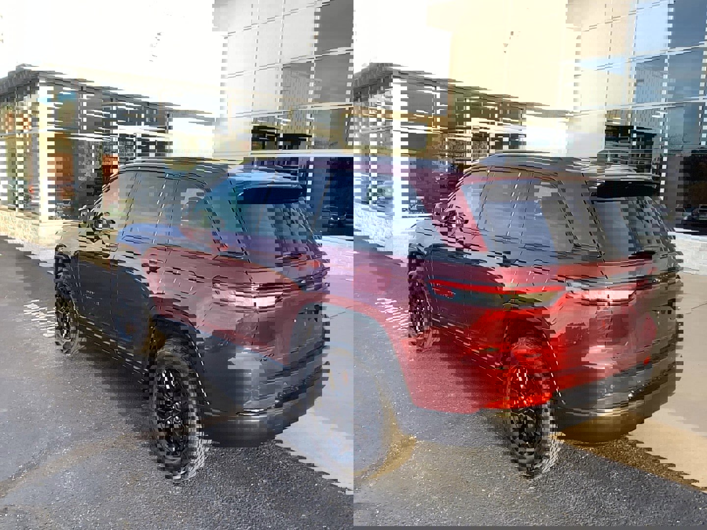 Certified 2024 Jeep Grand Cherokee Altitude image 7