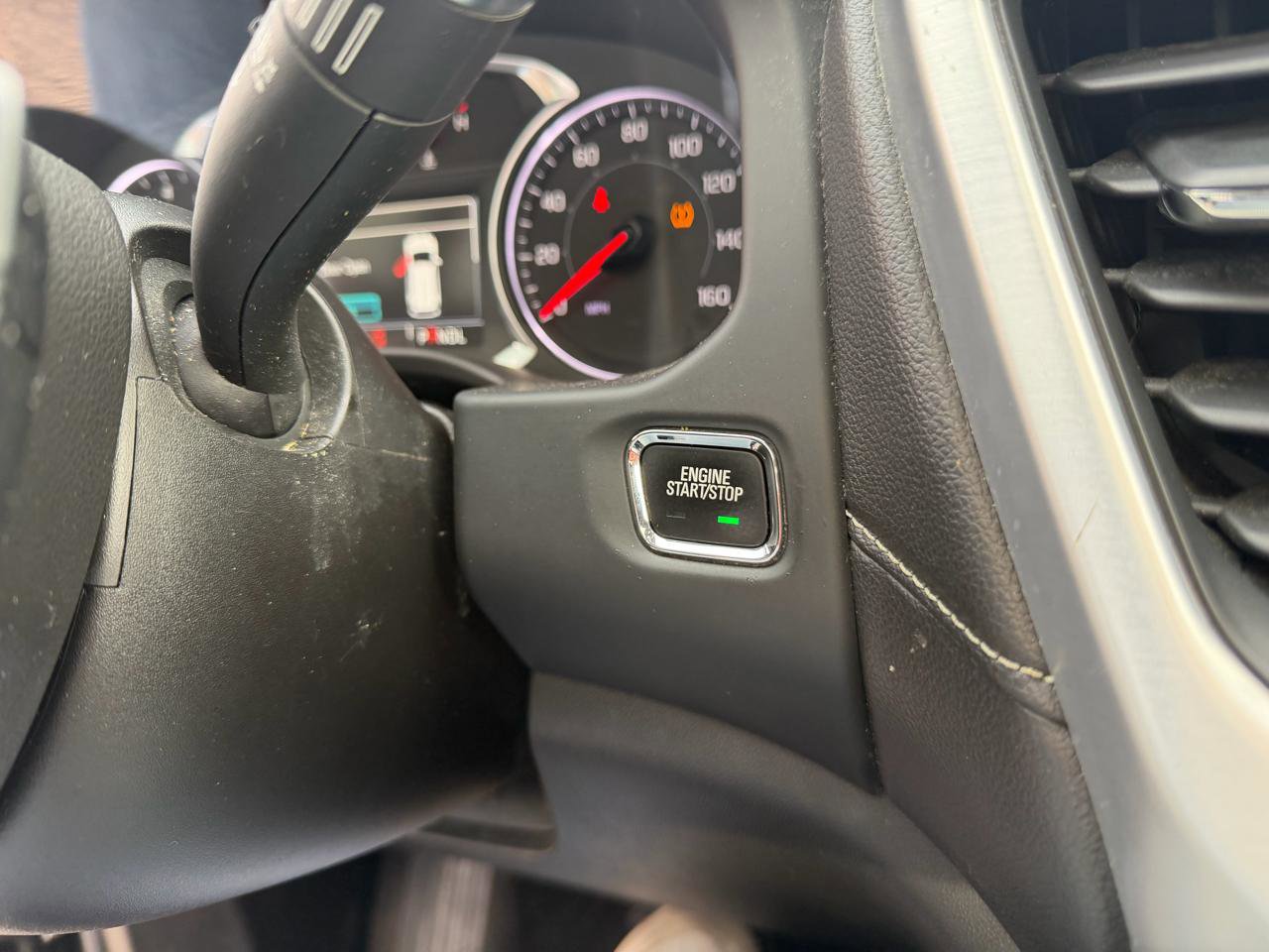 Used 2019 GMC Acadia SLT image 30