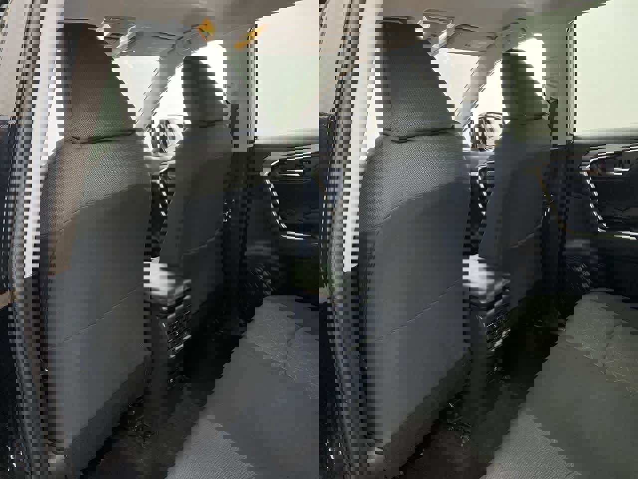 Used 2021 Toyota RAV4 XLE image 16